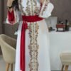 Caftan Blanc Brodé Or et Rouge